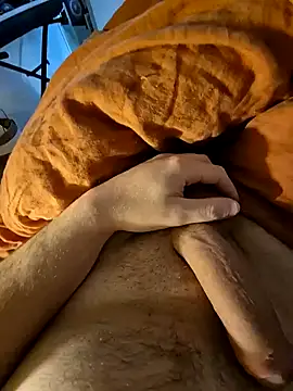 Snapshot of Maxoux02 chatting on December 2024 12:38:01 PM Maxoux02 online show from December 2024 12:38:01 PM