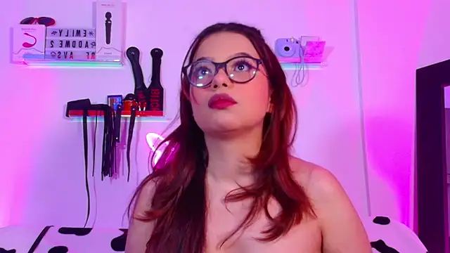 EmiF26 online show from November 2025 11:59:01 PM