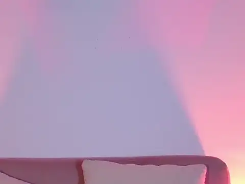 EmiF26 online show from April 2026 10:42:02 PM