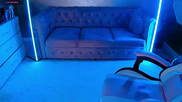 Snapshot of evanew_ chatting on November 2025 06:40:02 PM evanew online show from November 2025 06:40:02 PM