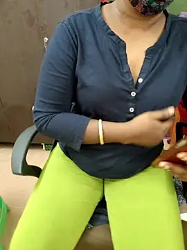 Snapshot of Tamil_roja69 chatting on May 2026 05:02:01 AM Tamil roja69 online show from May 2026 05:02:01 AM