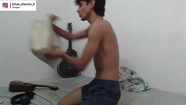 Johan Mancini R online show from March 2025 08:48:02 PM