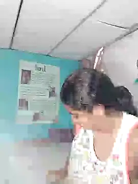 Snapshot of cleo_lincy13 chatting on December 2024 06:03:02 AM cleo lincy13 online show from December 2024 06:03:02 AM