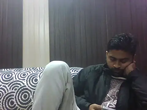 Snapshot of indihotguy chatting on February 2026 08:18:02 AM indihotguy online show from February 2026 08:18:02 AM