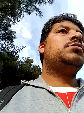 Snapshot of hotleon127 chatting on February 2026 10:04:02 PM hotleon127 online show from February 2026 10:04:02 PM