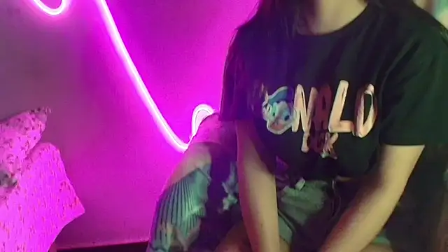 Snapshot of naaya27 chatting on January 2025 09:19:02 AM naaya27 online show from January 2025 09:19:02 AM