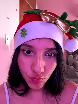 emmariders2 online show from December 2025 03:28:02 PM