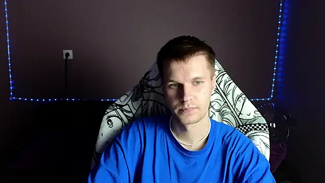 Leonnextdoor online show from January 2025 11:35:02 AM