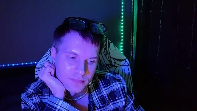 Leonnextdoor online show from January 2025 02:30:02 PM