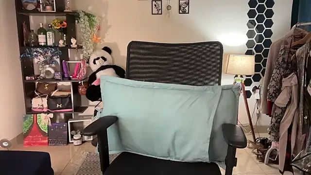 roseofvenom online show from February 2026 07:39:01 PM