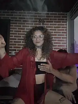 Snapshot of Phann_J_Casal chatting on November 2025 11:27:01 PM Phann J Casal online show from November 2025 11:27:01 PM