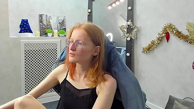 ElizabethHarpper online show from January 2025 04:01:01 AM