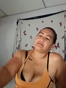 Snapshot of Abigail_BigTits chatting on January 2025 03:32:02 AM Abigail BigTits online show from January 2025 03:32:02 AM