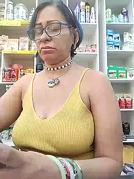 pamela1973 online show from October 2025 01:22:02 PM