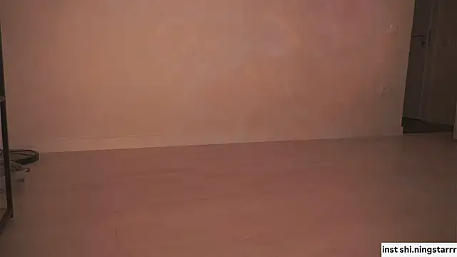 alittlestarrr online show from February 2025 10:47:02 AM