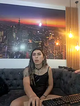 Snapshot of Sara_Davina chatting on February 2025 08:17:02 PM Sara Davina online show from February 2025 08:17:02 PM