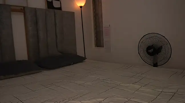 Snapshot of womantall99 chatting on December 2024 10:10:02 AM womantall99 online show from December 2024 10:10:02 AM