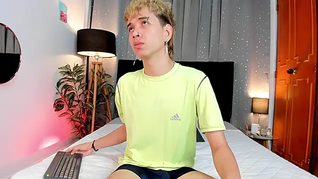 Brian-Ausslos online show from February 2025 04:37:02 AM