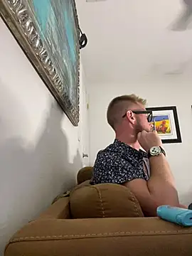 Snapshot of bjay1210 chatting on January 2025 02:54:02 AM bjay1210 online show from January 2025 02:54:02 AM