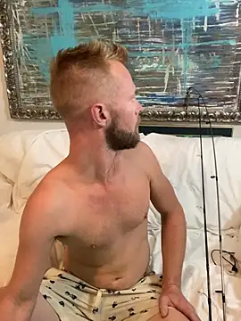 Snapshot of bjay1210 chatting on January 2025 09:30:02 PM bjay1210 online show from January 2025 09:30:02 PM