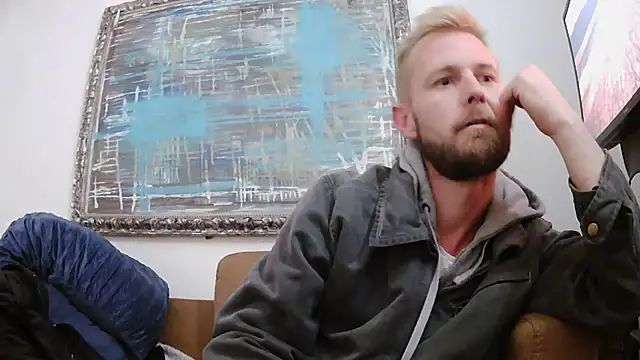 Snapshot of bjay1210 chatting on January 2025 01:07:02 AM bjay1210 online show from January 2025 01:07:02 AM