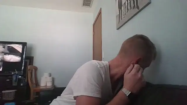 Snapshot of bjay1210 chatting on February 2026 06:05:01 PM bjay1210 online show from February 2026 06:05:01 PM