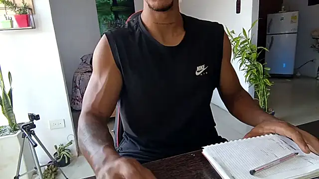 Snapshot of Adam_Valenciia chatting on February 2026 05:25:01 PM Adam Valenciia online show from February 2026 05:25:01 PM