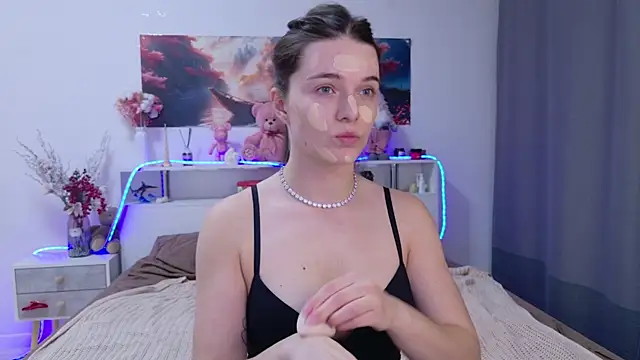 Nellie Medina online show from February 2026 04:46:01 PM