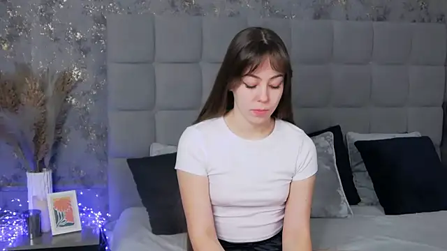 TheEmma online show from March 2025 06:05:02 AM