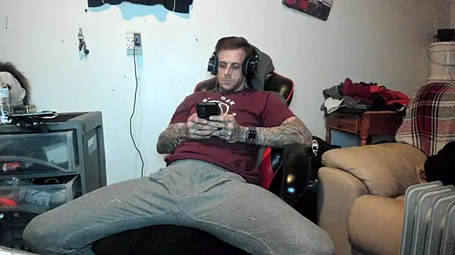 JamesMichael88 online show from March 2025 02:25:01 AM