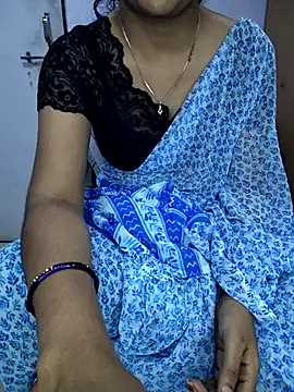 lovelygirl4567 online show from February 2026 05:51:02 PM