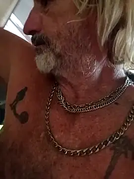 Cloudin around online show from April 2026 06:01:02 PM