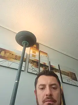 Snapshot of andy80111 chatting on November 2025 07:03:01 PM andy80111 online show from November 2025 07:03:01 PM