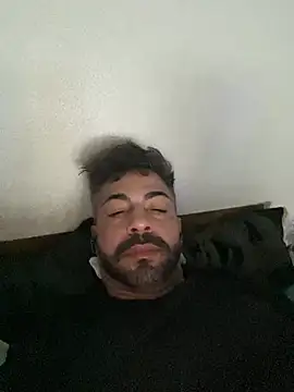 Snapshot of Dourado007 chatting on January 2025 01:27:01 AM Dourado007 online show from January 2025 01:27:01 AM