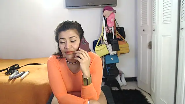 Snapshot of CamilaLix chatting on February 2025 12:27:02 AM CamilaLix online show from February 2025 12:27:02 AM