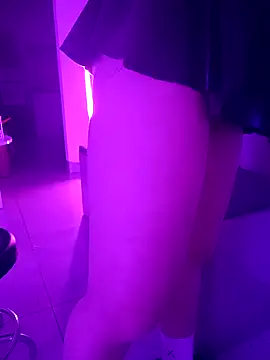 Snapshot of feng-a chatting on January 2025 03:32:01 PM feng-a online show from January 2025 03:32:01 PM