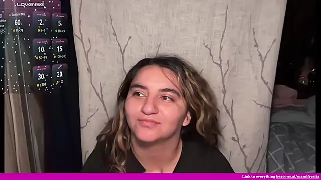 Snapshot of mamifresita chatting on May 2026 03:13:01 AM mamifresita online show from May 2026 03:13:01 AM