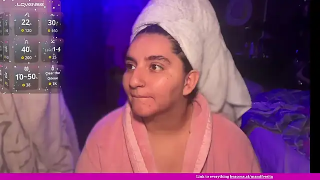 Snapshot of mamifresita chatting on May 2026 07:38:01 AM mamifresita online show from May 2026 07:38:01 AM