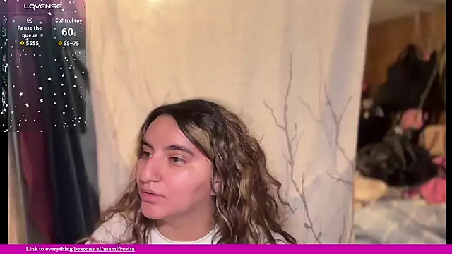 Snapshot of mamifresita chatting on June 2026 05:09:02 AM mamifresita online show from June 2026 05:09:02 AM