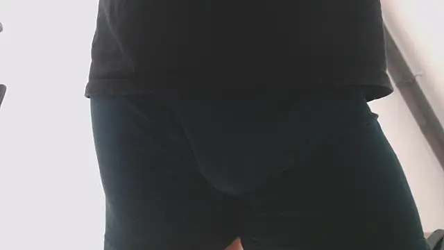 Snapshot of calypsohot chatting on February 2026 02:48:01 PM calypsohot online show from February 2026 02:48:01 PM