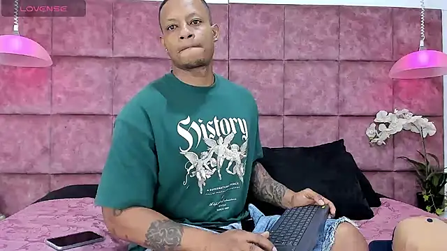 Josep Ston online show from November 2025 09:36:02 PM