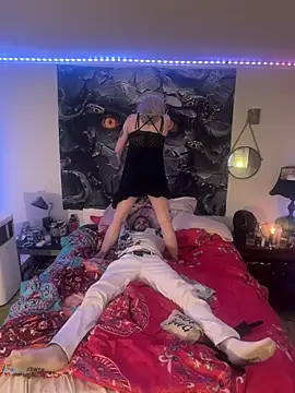 damselaintstressn online show from October 2025 06:05:02 PM