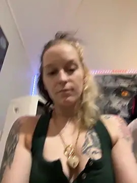 damselaintstressn online show from November 2025 11:27:02 PM