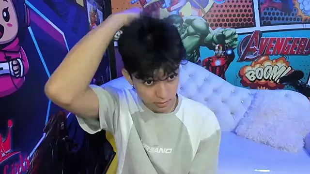 Snapshot of jisuscat chatting on February 2025 07:15:02 PM jisuscat online show from February 2025 07:15:02 PM