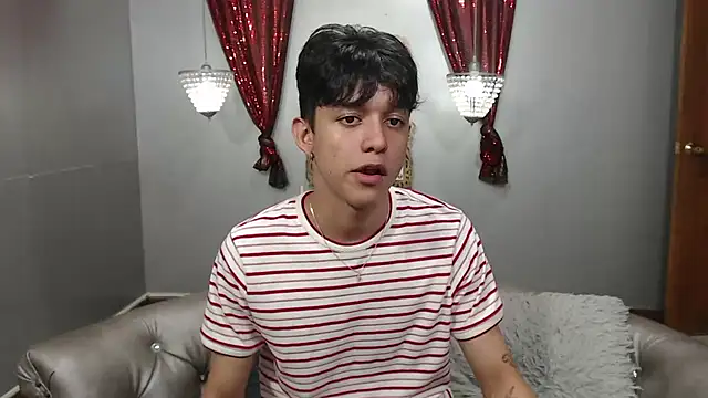 Snapshot of jisuscat chatting on March 2025 07:10:01 AM jisuscat online show from March 2025 07:10:01 AM