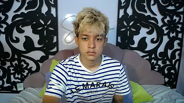 Snapshot of jisuscat chatting on September 2025 03:14:01 PM jisuscat online show from September 2025 03:14:01 PM