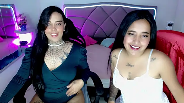 Carolaine01 online show from December 2025 02:24:02 PM