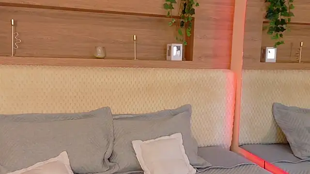 AbieHills online show from November 2025 11:31:02 AM