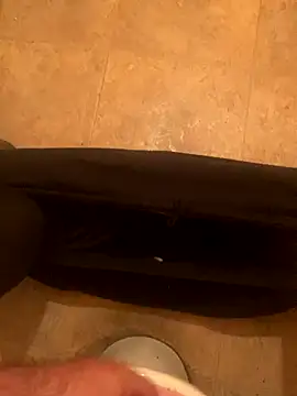 Snapshot of balint35 chatting on September 2025 07:31:01 AM balint35 online show from September 2025 07:31:01 AM