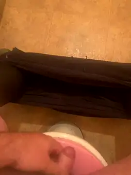 Snapshot of balint35 chatting on October 2025 06:03:01 AM balint35 online show from October 2025 06:03:01 AM